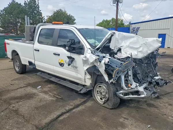 1FT7W2BA8REC57695 — 2024 Ford F250, фото 4 с аукциона Copart, Передняя часть