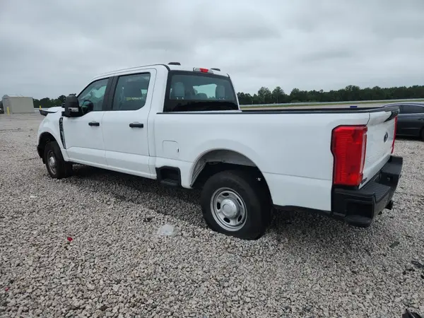 1FT7W2AA3REC51532 — 2024 Ford F250, фото 2 с аукциона Copart, Передняя часть