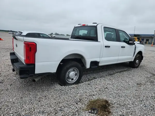 1FT7W2AA3REC51532 — 2024 Ford F250, фото 3 с аукциона Copart, Передняя часть