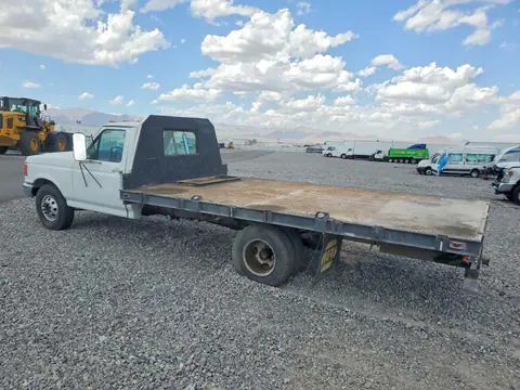 1990 FORD F350 VIN 1FDKF37G1LKA88539 фото 2