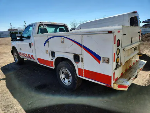 2015 FORD F350 VIN 1FDRF3ET4FEC14894 фото 2