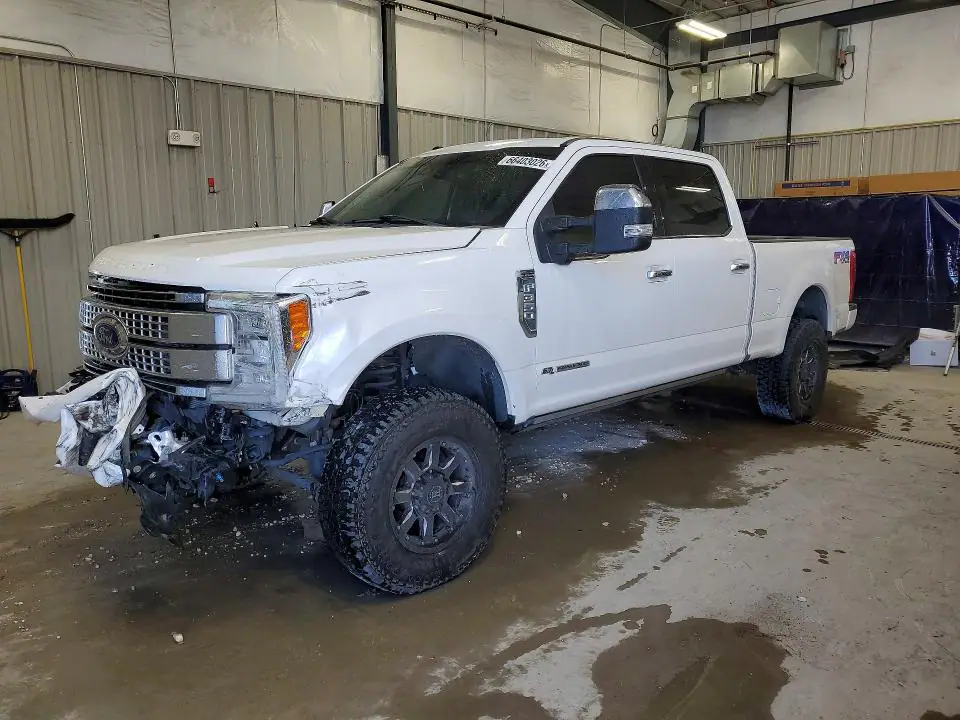 1FT8W3BT4HEF17455 Ford F350 2017 — повреждение Передняя часть, фото до ремонта