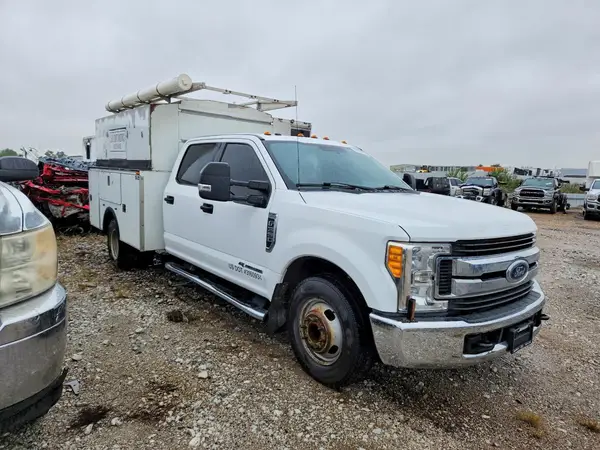 2017 FORD F350 VIN 1FD8W3GT8HEE02684 фото 4