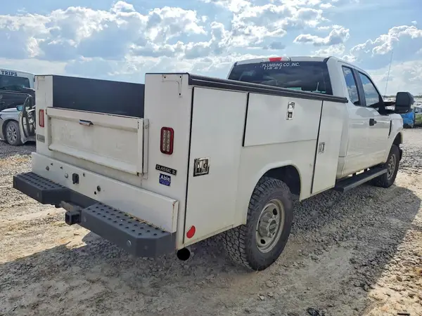 1FT8X3B69KEF57805 — 2019 Ford F350, фото 3 с аукциона Copart 14.10.2026, Передняя часть