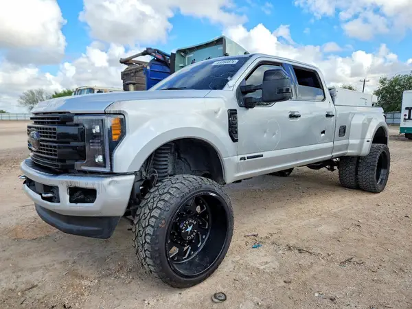 1FT8W3DTXKEF12359 — 2019 Ford F350, Вандализм (Vandalism), фото до ремонта