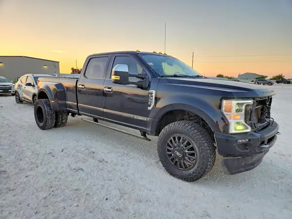 1FT8W3DT4MEC06647 — 2021 Ford F350, фото 4 с аукциона Copart, Передняя часть