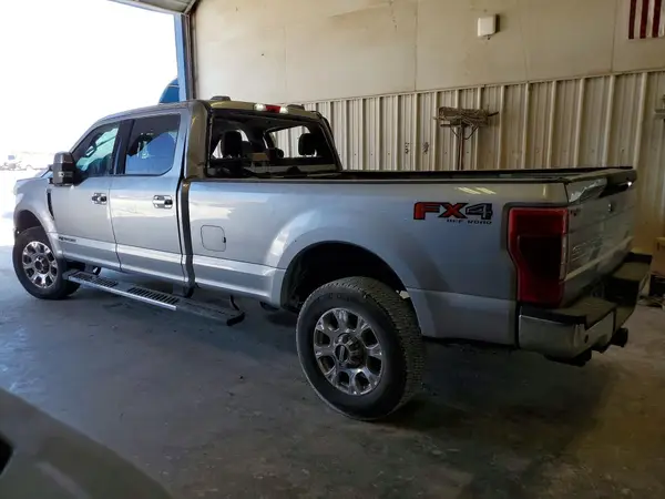 1FT8W3BT9NEE17556 — 2022 Ford F350, фото 2 с аукциона Copart, Опрокидывание
