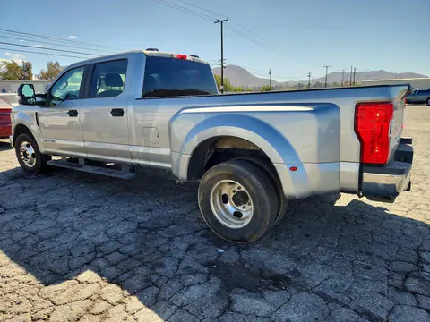 2022 Ford F350 VIN 1FT8W3CT4NEE76917 фото 2