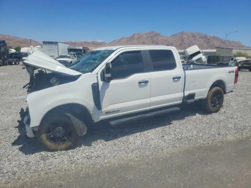 2023 Ford F350 VIN 1FT8W3BT8PED10095 фото 1