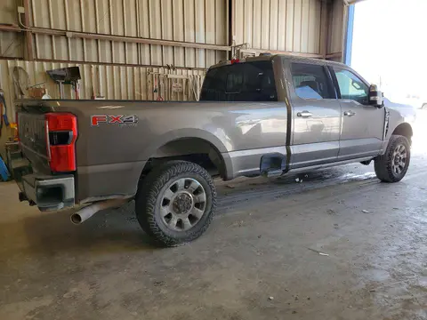 2023 FORD F350 VIN 1FT8W3BNXPEC49317 фото 3