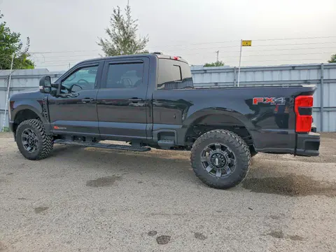 2023 Ford F350 VIN 1FT8W3BM1PED24686 фото 2