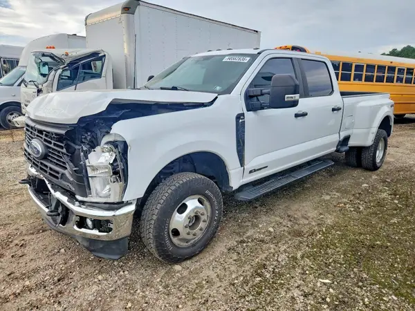 1FT8W3DT1PEC18744 — 2023 Ford F350, Передняя часть (Front End), фото до ремонта