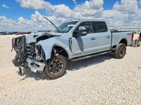 1FT8W3BM7REF90944 — 2024 Ford F350, Передняя часть (Front End), фото до ремонта
