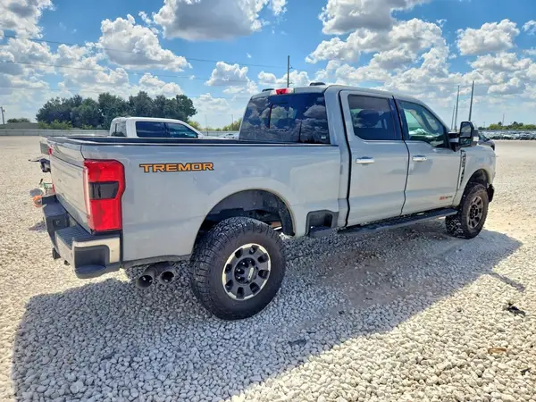 1FT8W3BM7REF90944 — 2024 Ford F350, фото 3 с аукциона Copart, Передняя часть