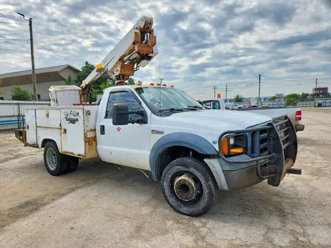 1FDXF46Y66EC68589 — 2006 Ford F450, фото 4 с аукциона Copart 06.10.2026, Мелкие вмятины и царапины