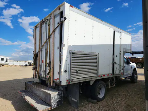 2020 Ford F550 VIN 1FDUF5HTXLDA01869 фото 3