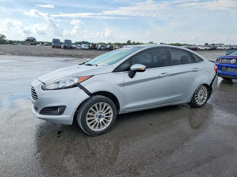 2015 Ford Fiesta VIN 3FADP4CJ5FM225616 фото 1