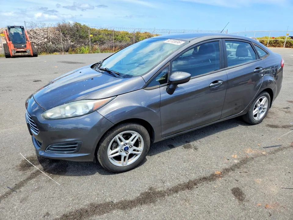 2017 Ford Fiesta VIN 3FADP4BJ6HM151028 фото 1