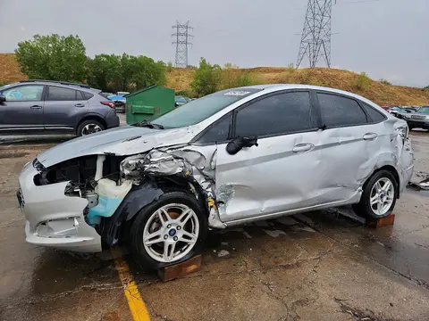 3FADP4BJ4JM112122 — 2018 Ford Fiesta, Передняя часть (Front End), фото до ремонта