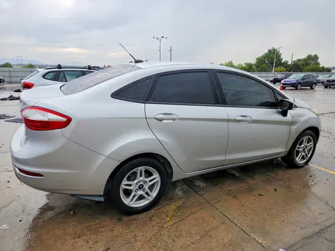 2018 Ford Fiesta VIN 3FADP4BJ4JM112122 фото 3