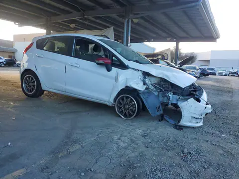 2018 Ford Fiesta VIN 3FADP4TJ6JM147257 фото 4