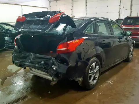 2018 FORD FOCUS SE VIN 1FADP3F21JL249128 фото 4