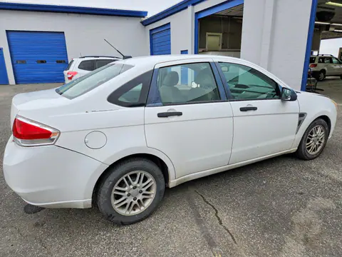 2008 FORD FOCUS VIN 1FAHP35N98W161546 фото 3