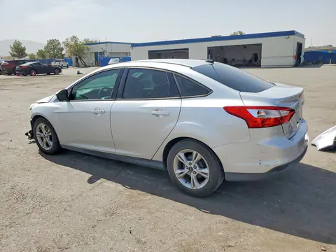2014 Ford Focus VIN 1FADP3F27EL110305 фото 2