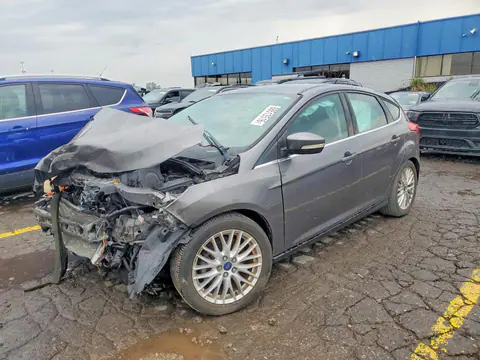 1FADP3N25EL270099 — 2014 Ford Focus, Передняя часть (Front End), фото до ремонта