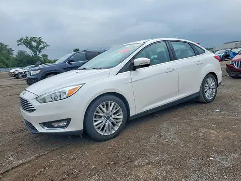 1FADP3J28FL299913 — 2015 Ford Focus, Задняя часть (Rear End), фото до ремонта