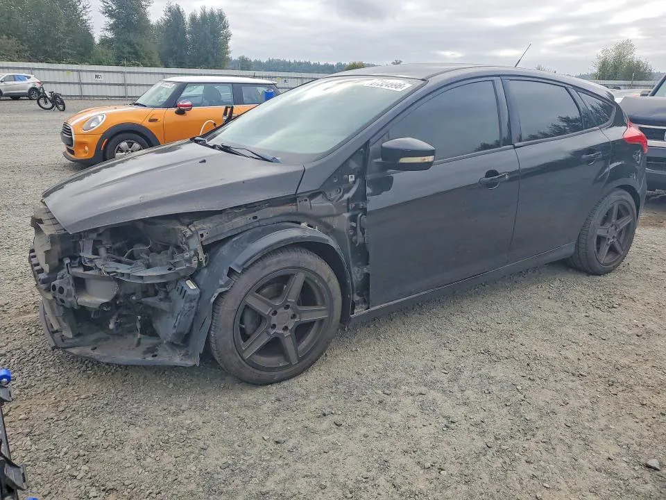 2015 Ford Focus VIN 1FADP3K29FL364198 фото 1