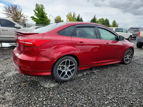 2015 Ford Focus VIN 1FADP3F2XFL369713 фото 3