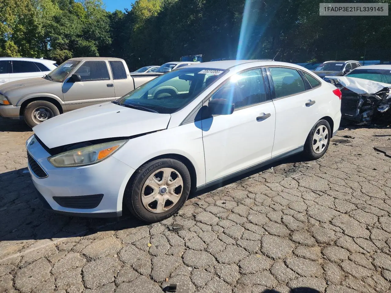 1FADP3E21FL339145 Ford Focus 2015 — повреждение Задняя часть, фото до ремонта