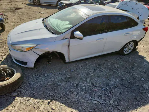 1FADP3F24FL328901 — 2015 Ford Focus, Задняя часть (Rear End), фото до ремонта