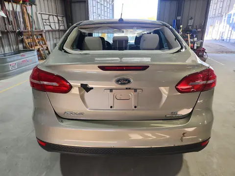 2015 Ford Focus Se VIN 1FADP3F29FL231242 фото 6