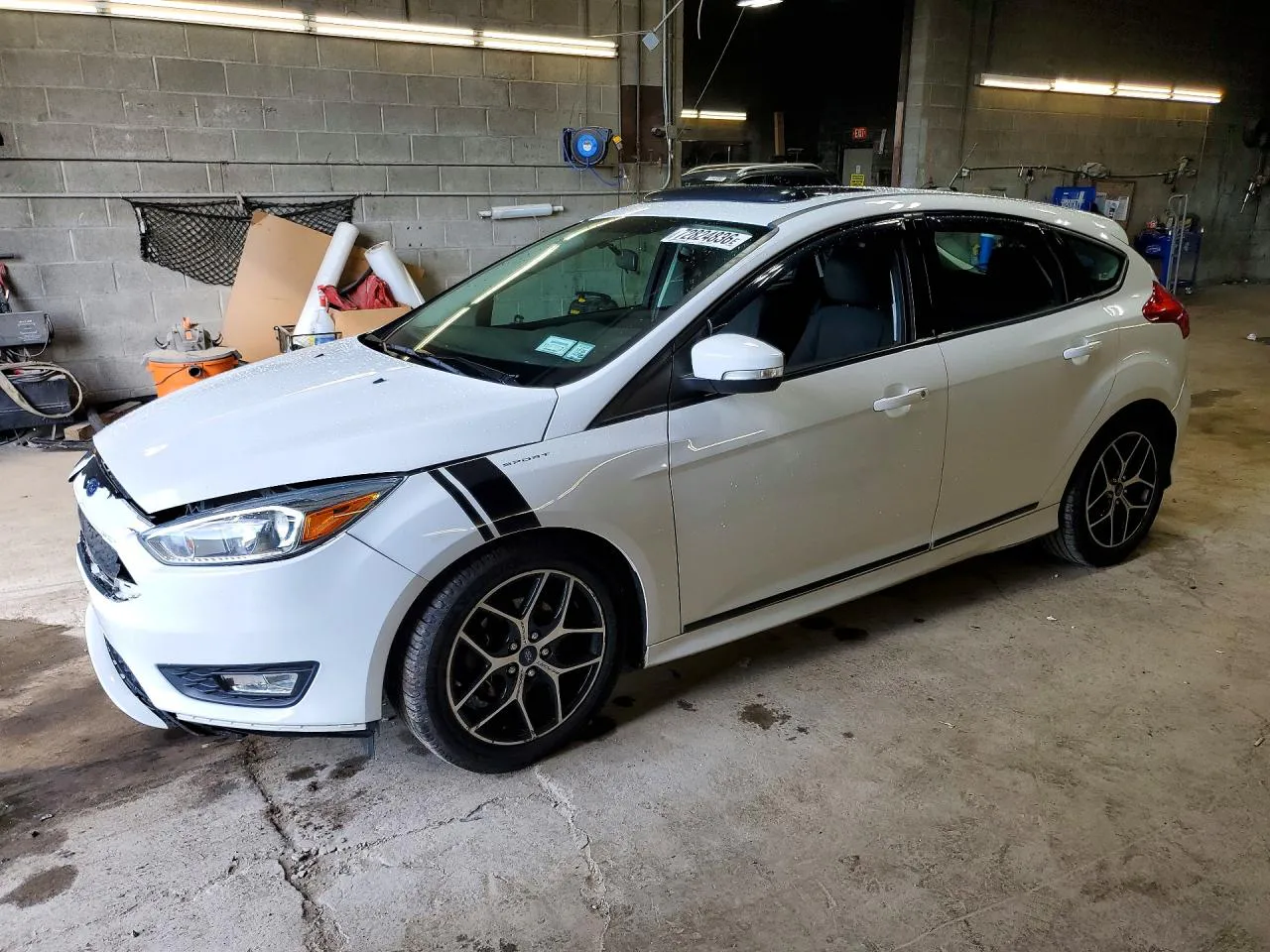2015 Ford Focus Se VIN 1FADP3K28FL367223 фото 1