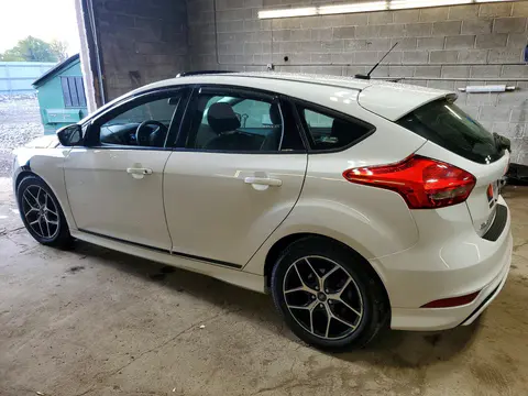 2015 Ford Focus Se VIN 1FADP3K28FL367223 фото 2