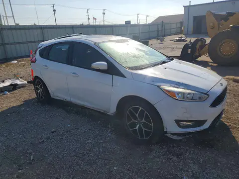 2016 Ford Focus VIN 1FADP3K20GL368528 фото 4