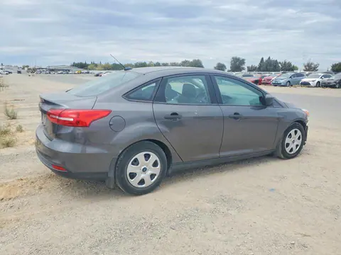 2016 Ford Focus VIN 1FADP3E23GL209482 фото 3