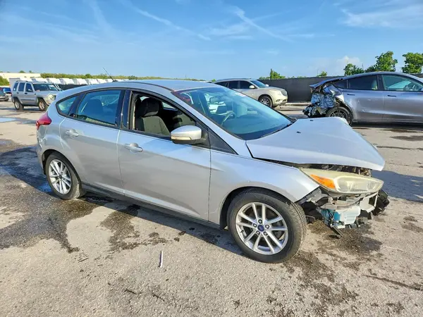 1FADP3K29GL376871 — 2016 Ford Focus, фото 4 с аукциона Copart 01.10.2026, Передняя часть