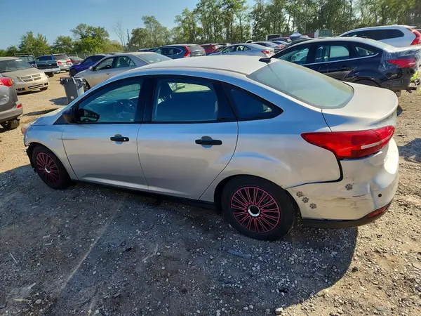 1FADP3E23GL306830 — 2016 Ford Focus, фото 2 с аукциона Copart, Передняя часть
