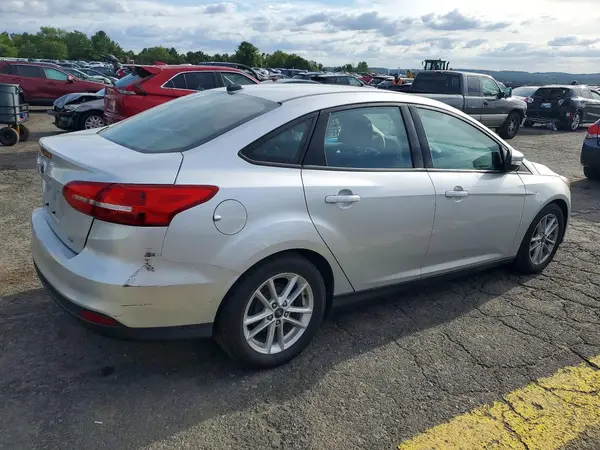 1FADP3F21GL342594 — 2016 Ford Focus, фото 3 с аукциона Copart, Задняя часть