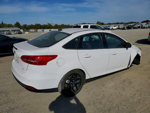2016 Ford Focus VIN 1FADP3F23GL399461 фото 3
