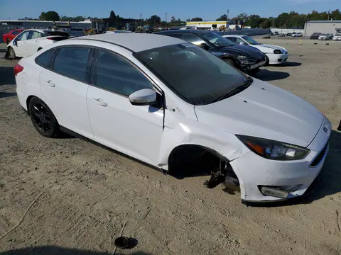 2016 Ford Focus VIN 1FADP3F23GL399461 фото 4