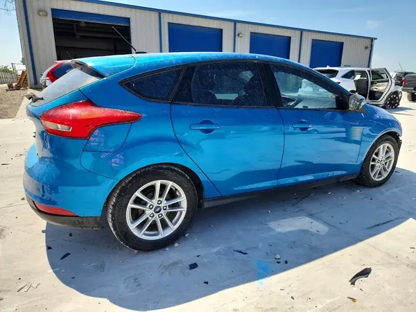 1FADP3K22GL379157 — 2016 Ford Focus, фото 3 с аукциона Copart, Передняя часть