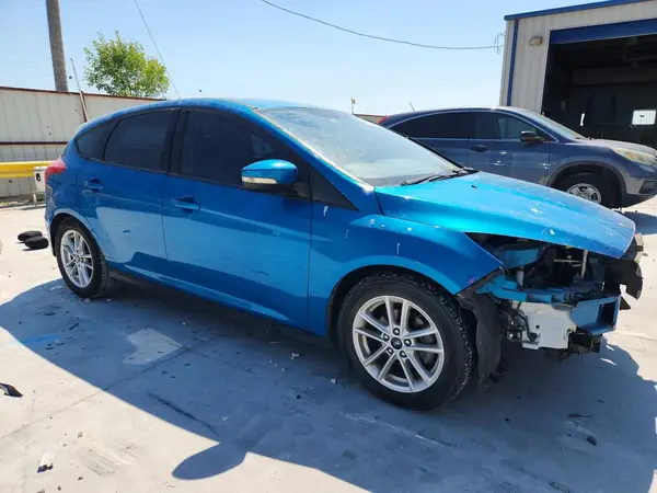 1FADP3K22GL379157 — 2016 Ford Focus, фото 4 с аукциона Copart, Передняя часть