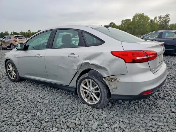 1FADP3F20GL293081 — 2016 Ford Focus, фото 2 с аукциона Copart, Задняя часть