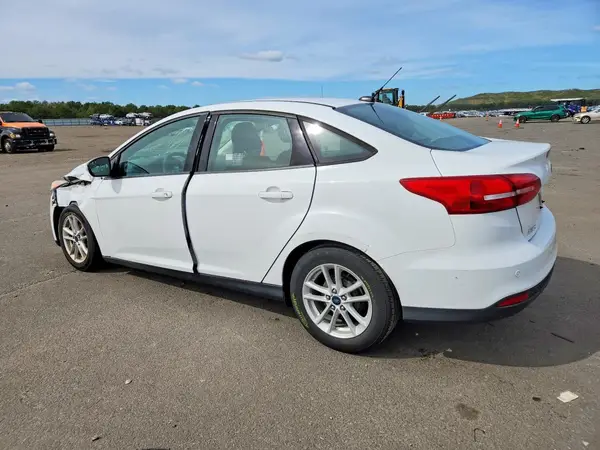 1FADP3F20GL215142 — 2016 Ford Focus, фото 2 с аукциона Copart, Передняя часть