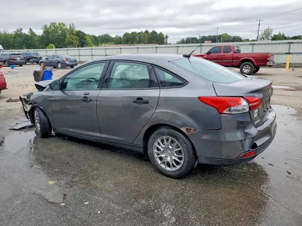 1FADP3E29GL393858 — 2016 Ford Focus, фото 2 с аукциона Copart, Передняя часть