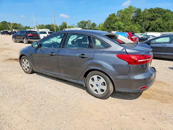 1FADP3E26GL356959 — 2016 Ford Focus, фото 2 с аукциона Copart, Задняя часть